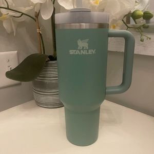 40oz Stanley Adventure Quencher H2.0 Flowstate 40oz Eucalyptus
